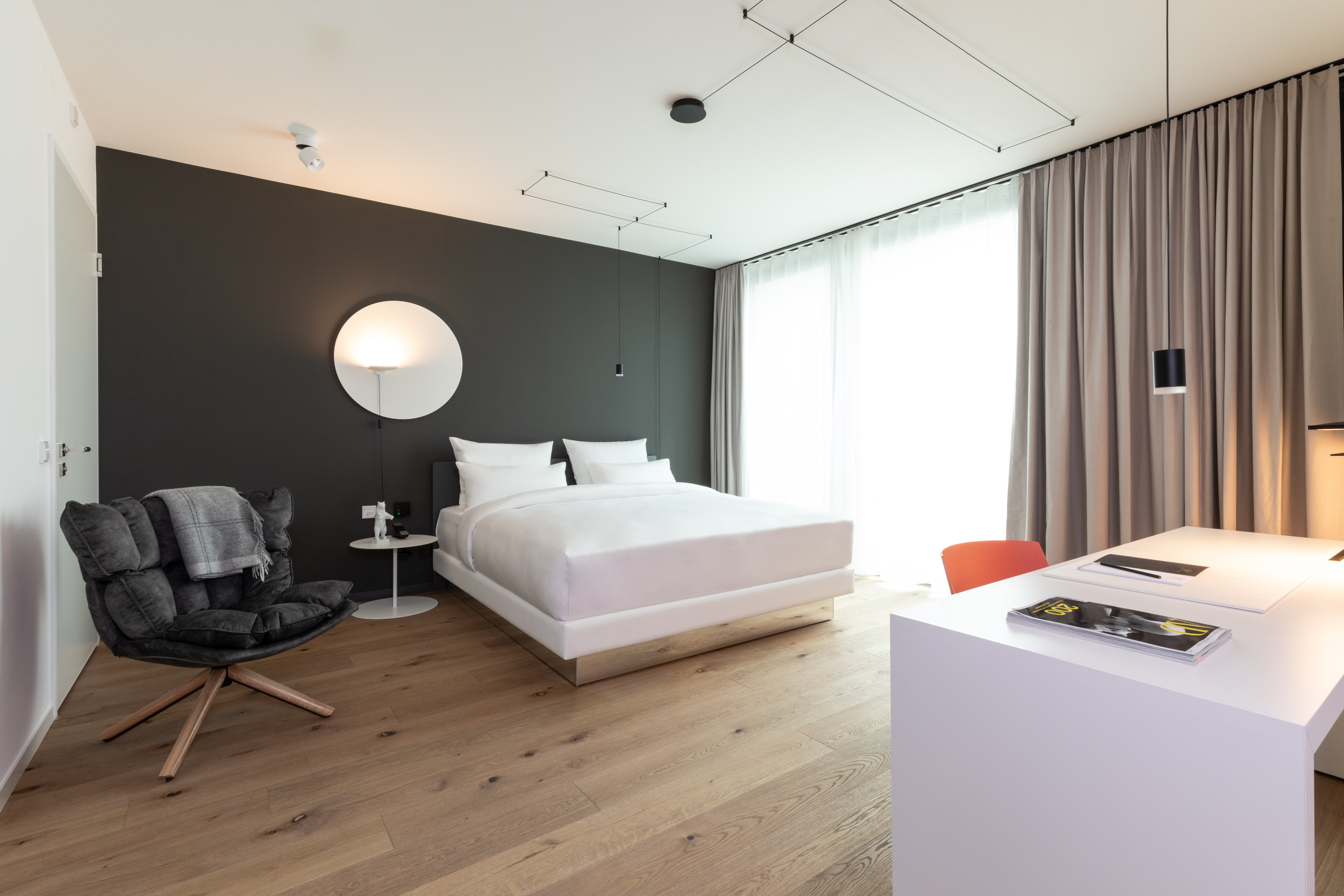 KPM Hotel and Residences 28/83