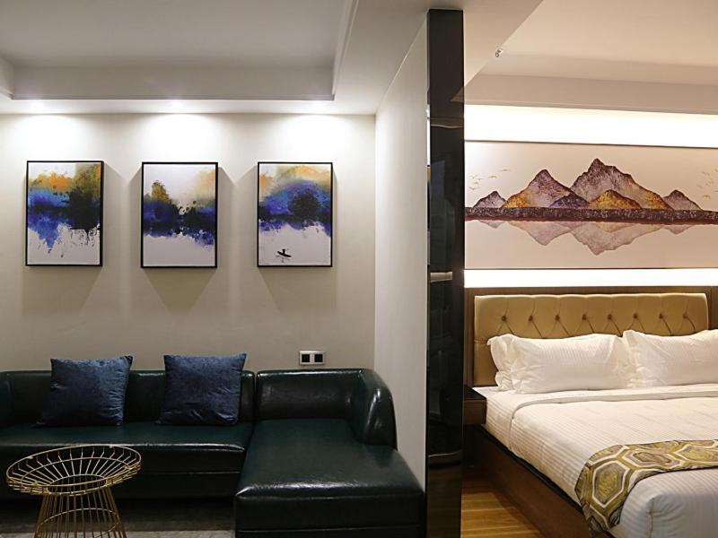 VX Wuxi Huishan District Luoshe Town Luocheng Avenue Hotel 12/17