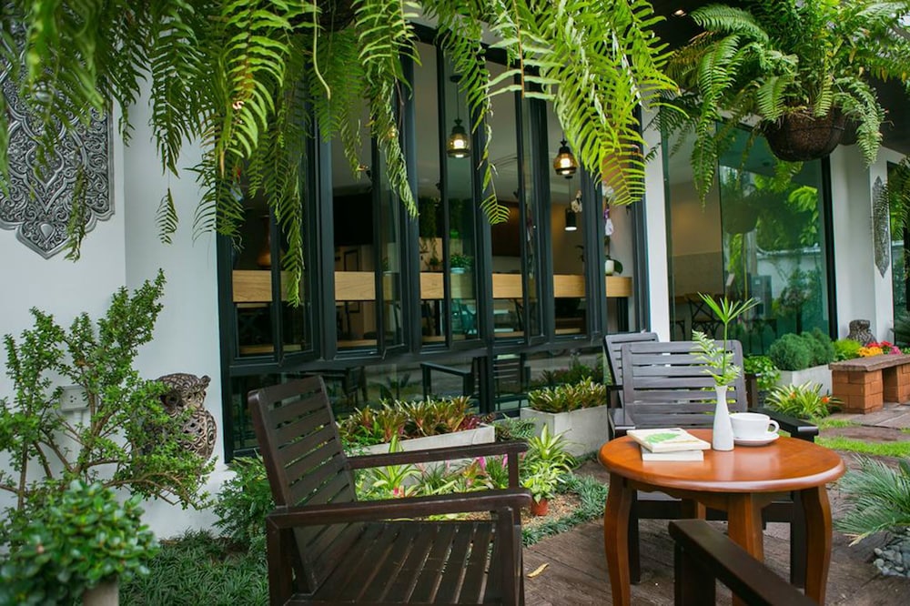Patra Phrasing Boutique Hotel 45/50