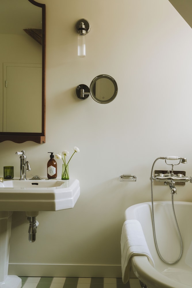 Chateau Hotel Andre Ziltener 52/55