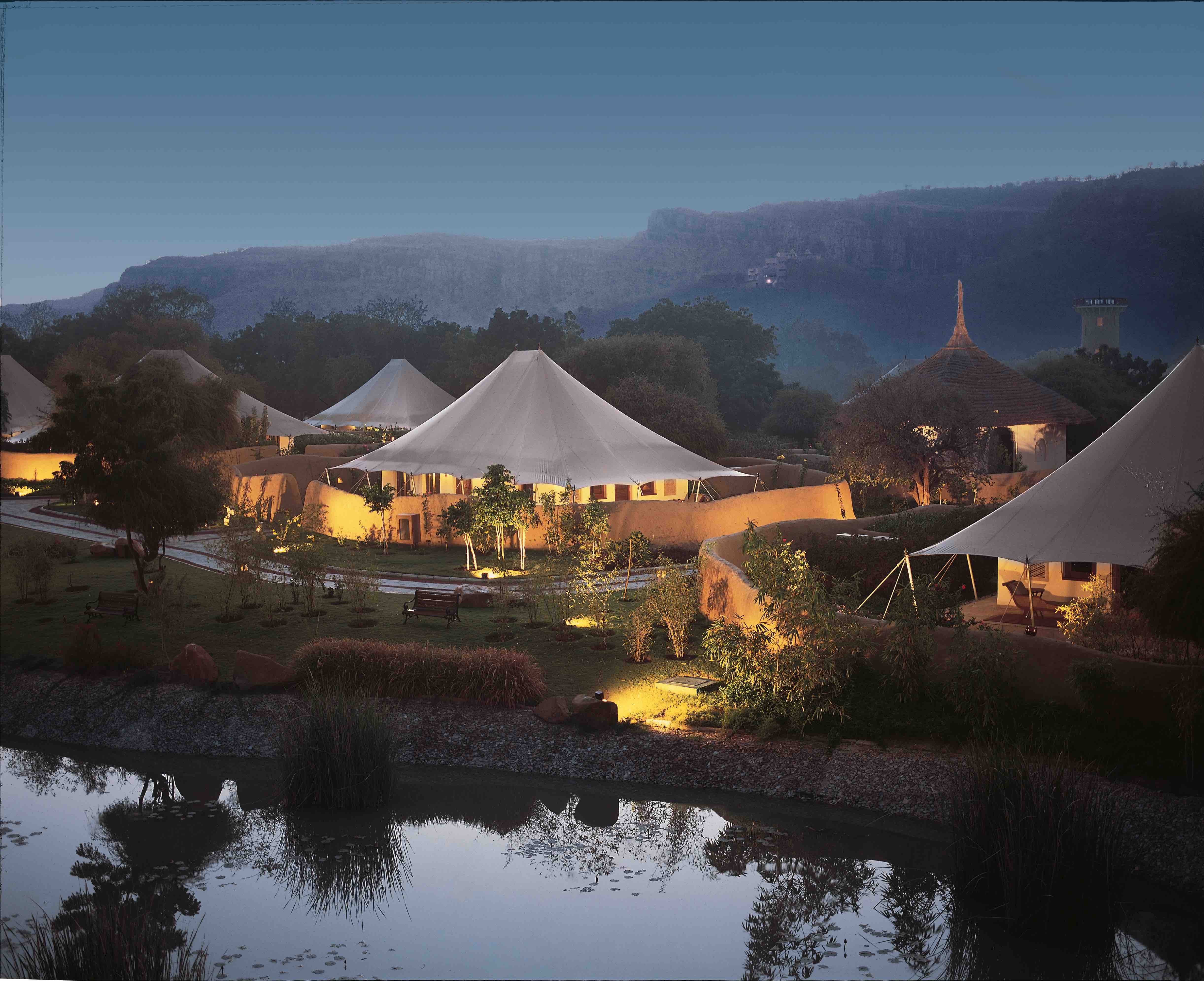 The Oberoi Vanyavilas Wildlife Resort Ranthambhore 1/18