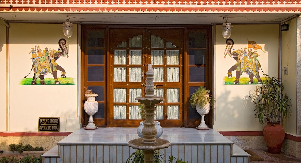 Hotel Madhuban 6/51