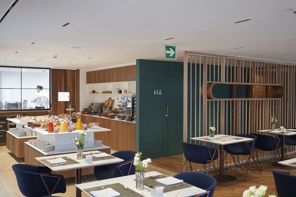 Lasala Plaza Hotel 38/50