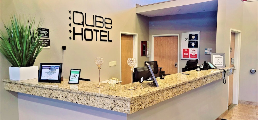 Qube Hotel Polk City 2/39