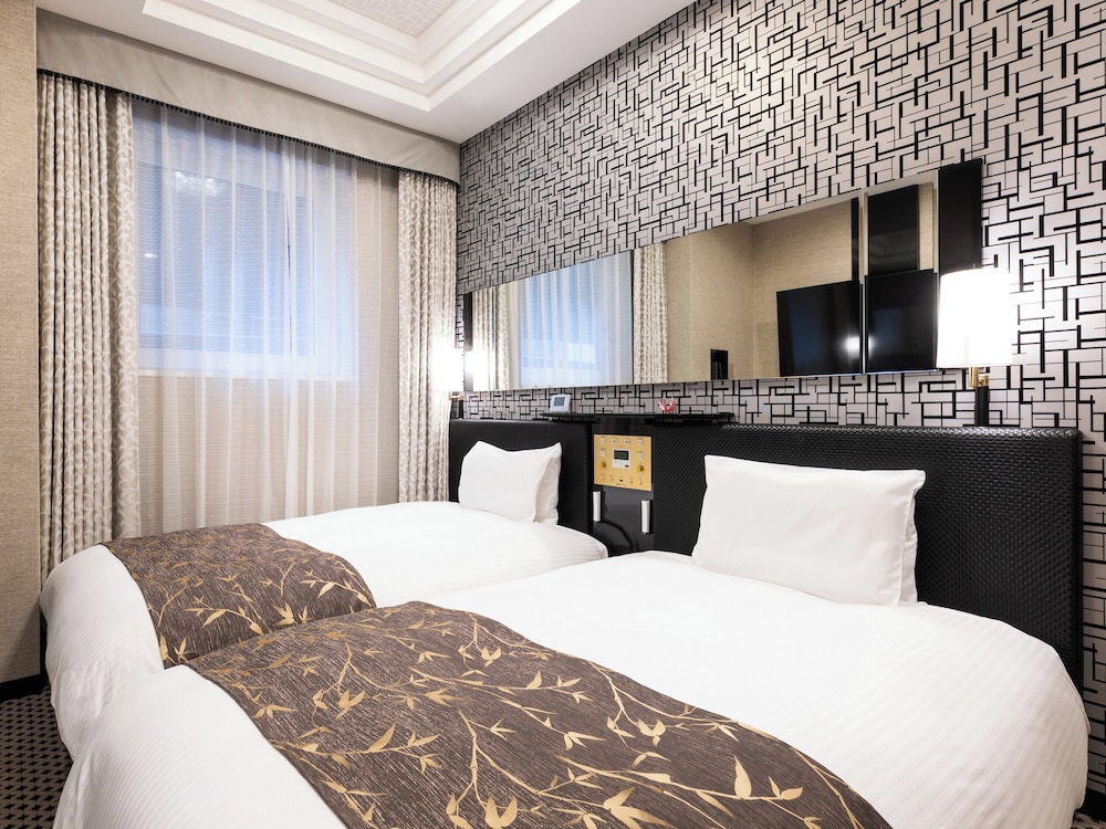 DELUXE, TWIN BEDS