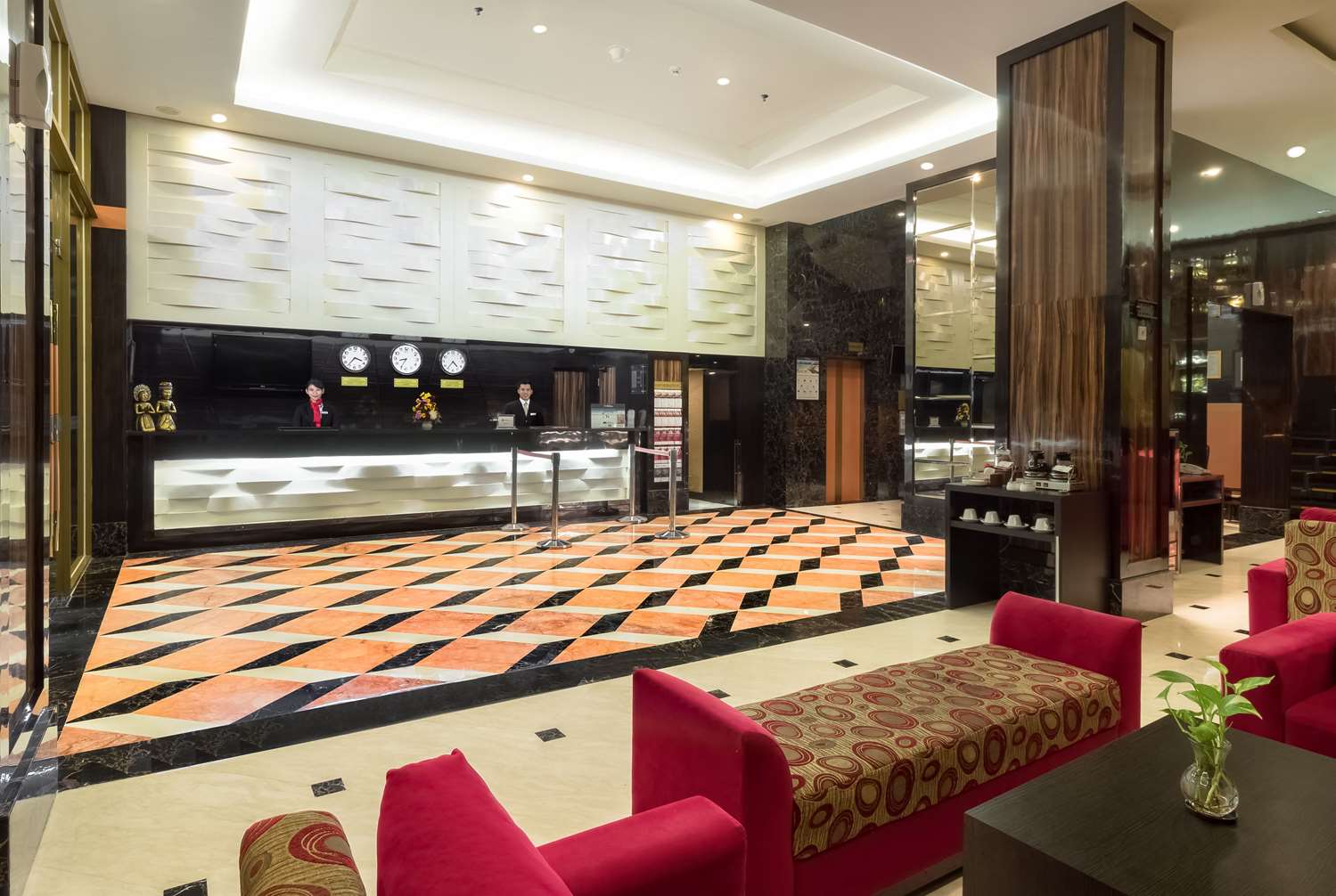 Lobby at Best Western Plus Makassar Beach, MAKASSAR