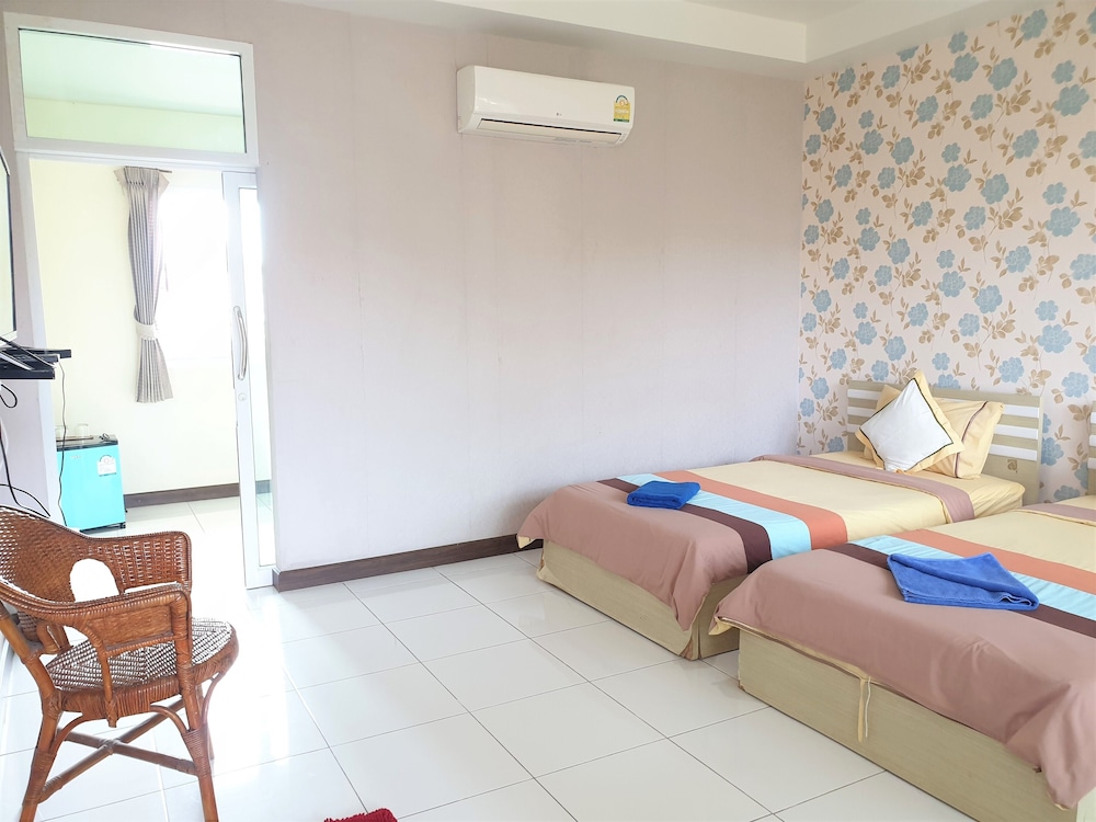 Sea Beach Koh Larn 15/48