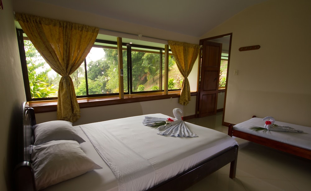Rancho Corcovado Lodge 24/67