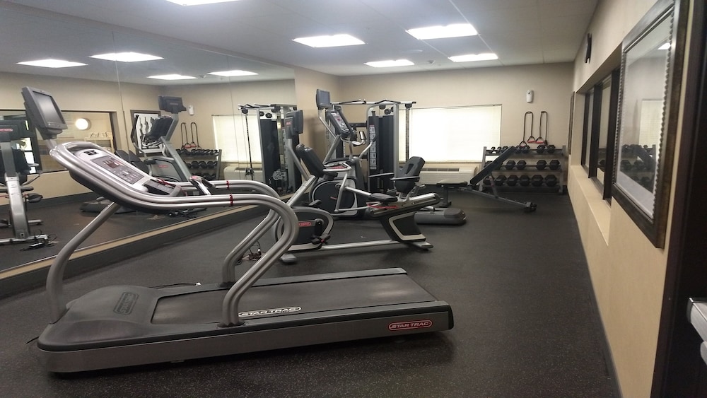 Holiday Inn Express Hotel And Suites Cambridge 30/45