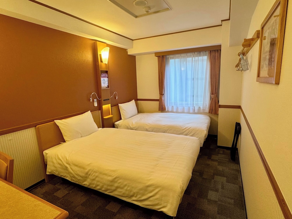 Toyoko Inn Shin-yokohama Ekimae Honkan 17/58