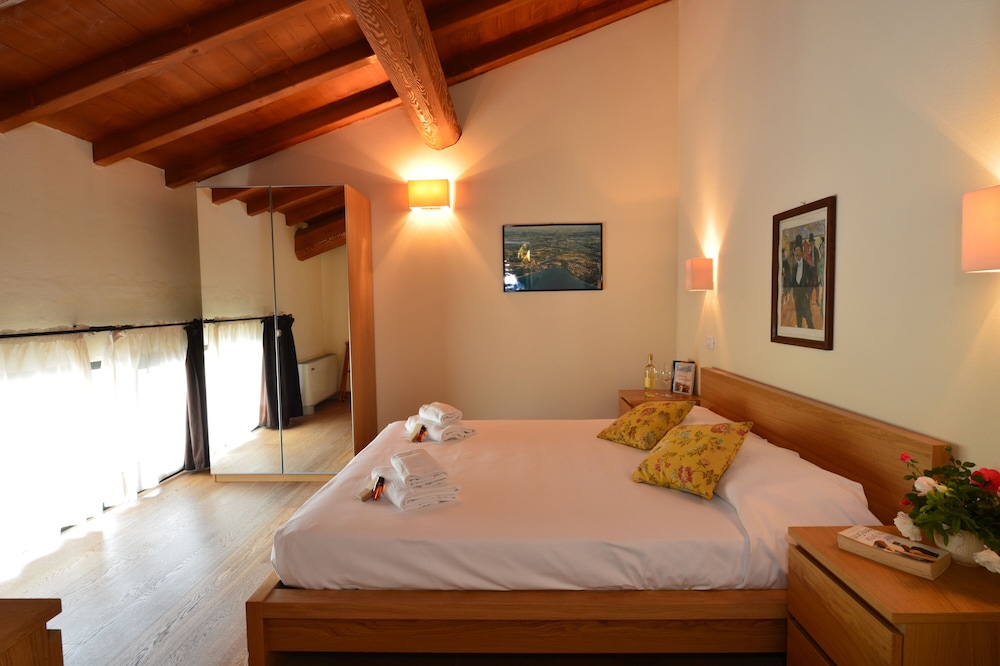 Relais Corte Paradiso 16/76