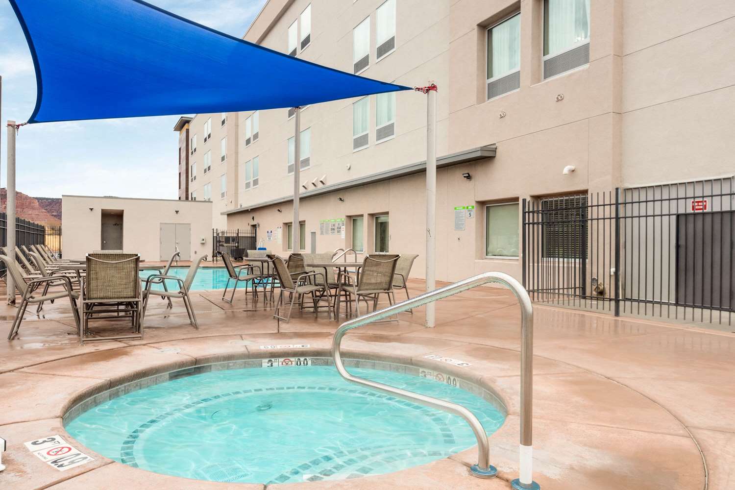 La Quinta Inn & Suites By Wyndham Kanab 27/51