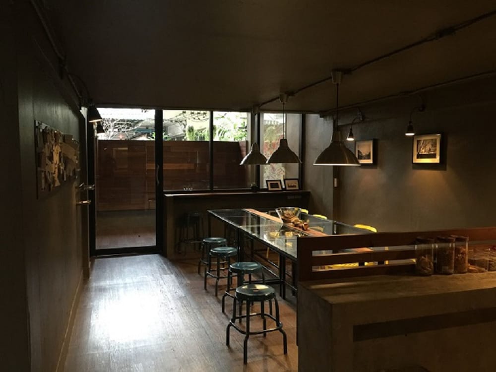 In A Box Hostel 57/65