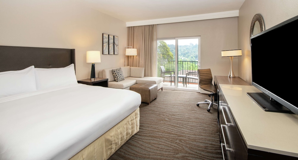 Hilton Santa Cruz/Scotts Valley 24/75