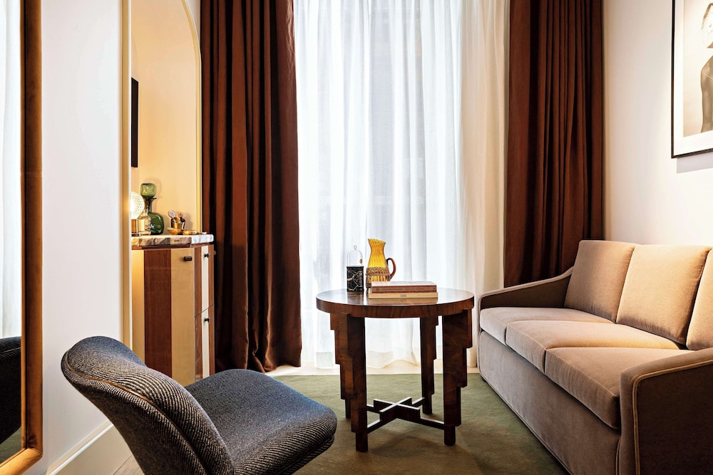 Hotel Florida Paris 40/49