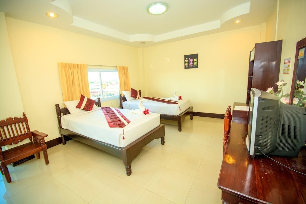 Submukdaphoomplace Hotel 33/50