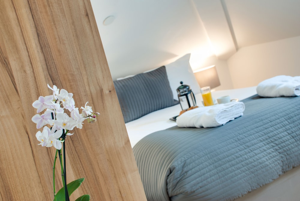 Base Serviced Apartments - Sir Thomas Street 18/57