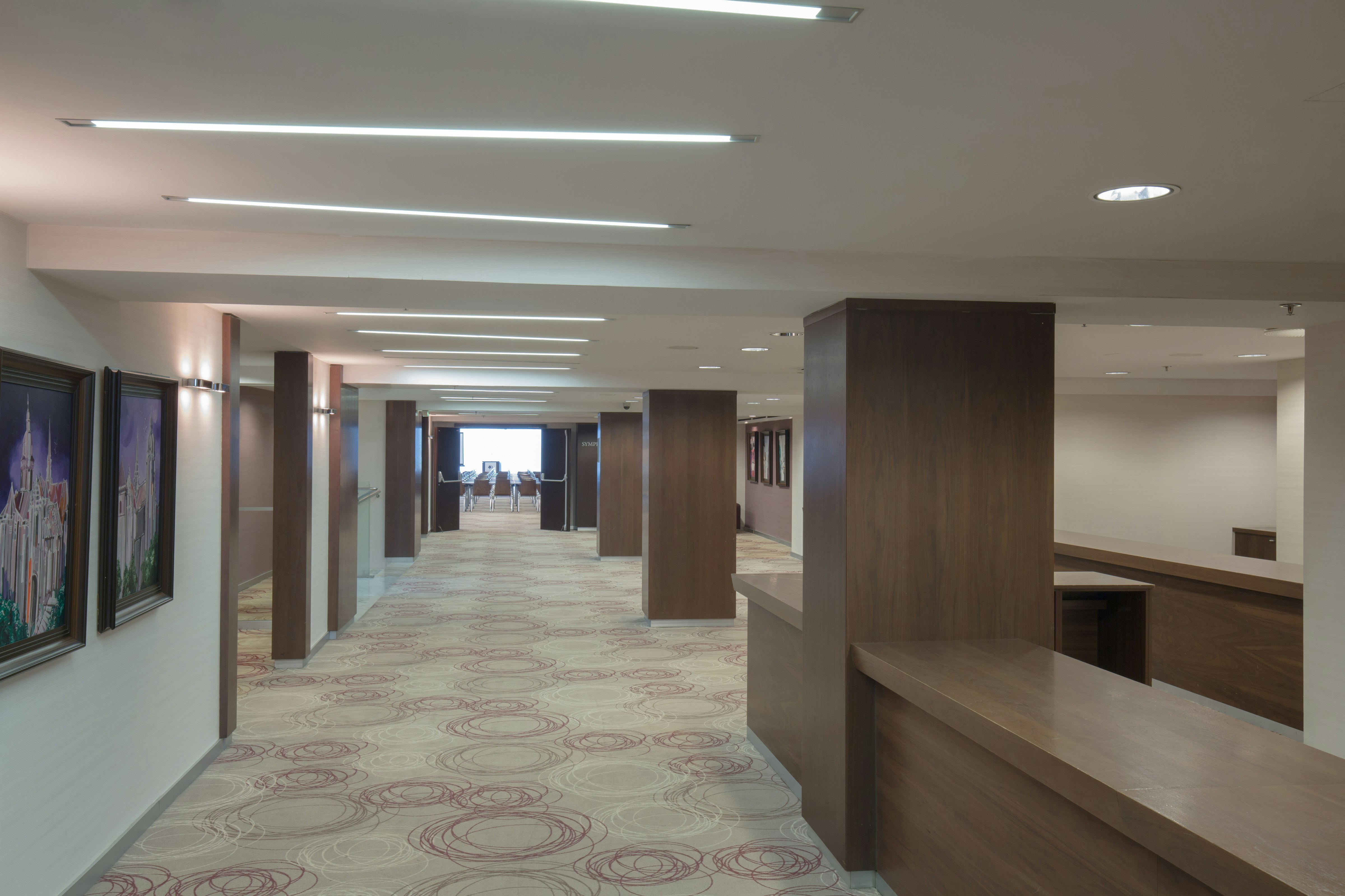 Doubletree By Hilton Kosice 16/76