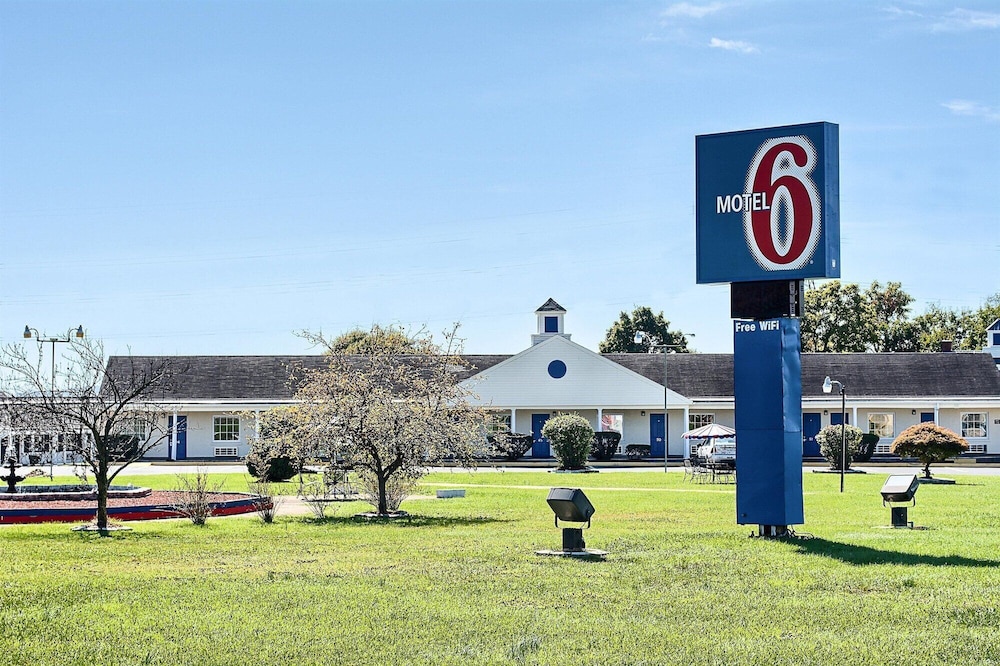 Motel6 Harrisonburg, VA - South 35/47