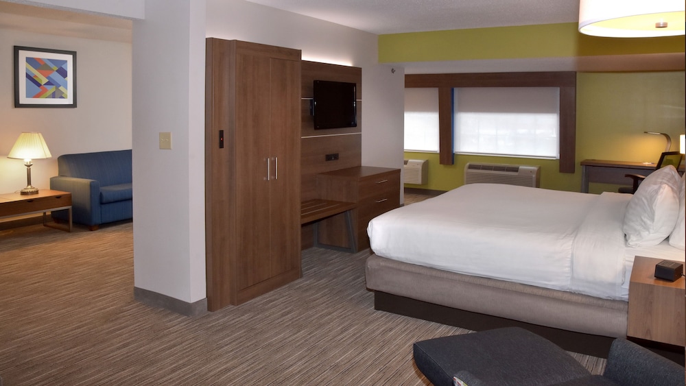 Holiday Inn Express Mount Pleasant Scottdale 17/44