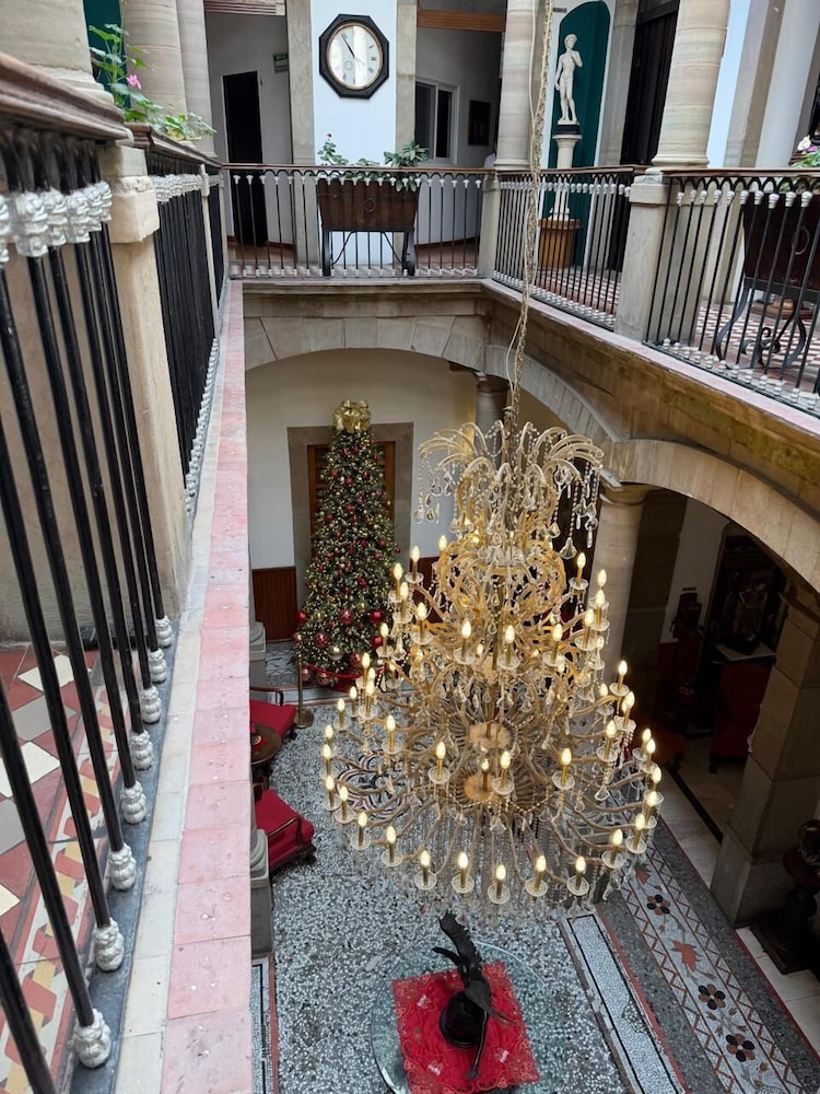 Hotel Luna 10/50
