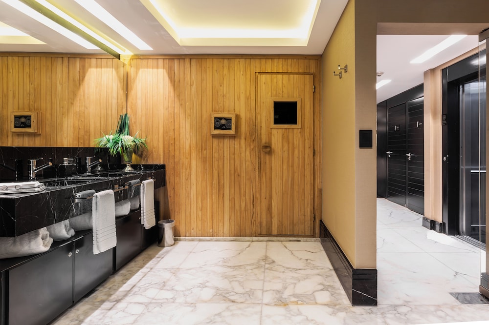1828 Smart Hotel 9/69