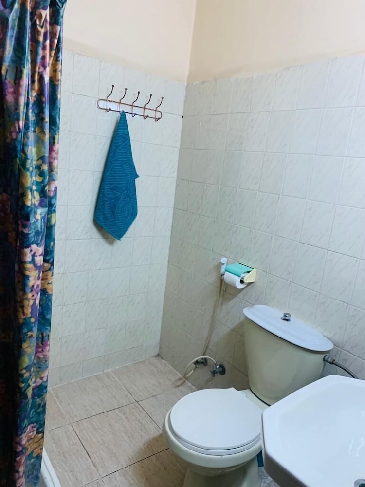 Asia Hotel 50/50