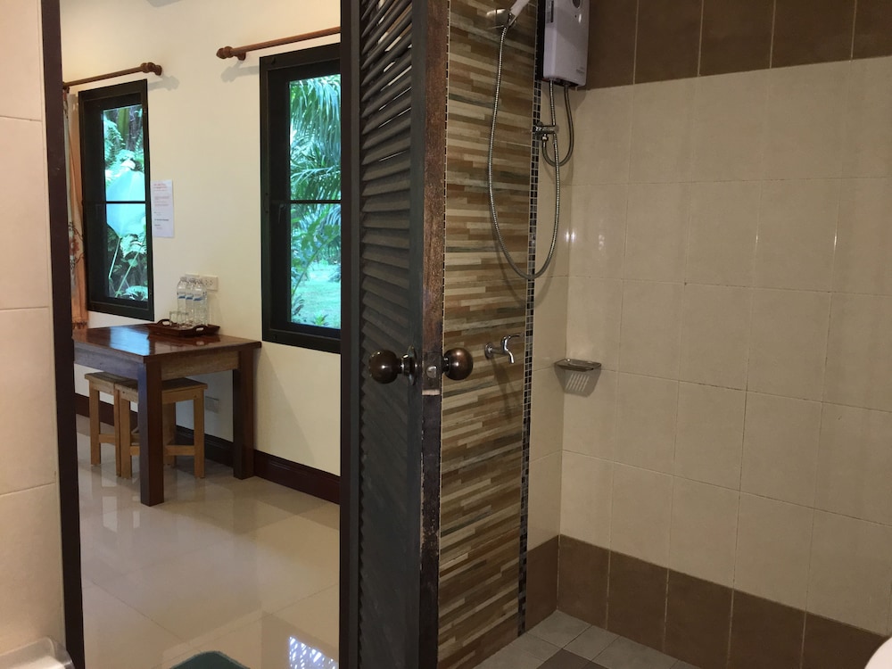 Khao Sok Palm Garden Resort 12/18