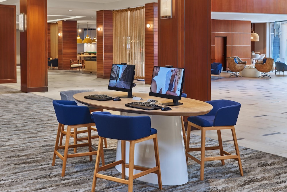 Westin Gaslamp Quarter 49/61