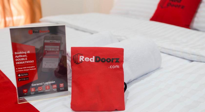 Reddoorz Plus Boulevard Residence Bsd 21/29