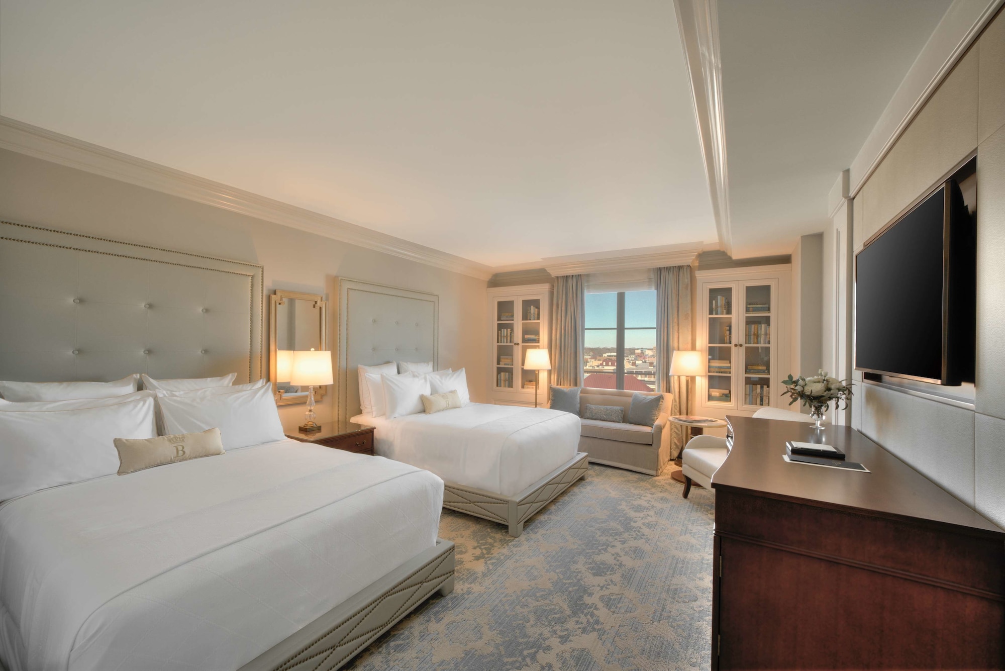 DELUXE, 2 QUEEN BEDS, ACCESSIBLE