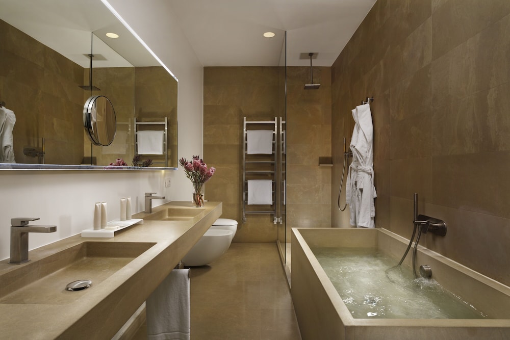 Palazzo Montemartini Rome, A Radisson Collection Hotel 14/77