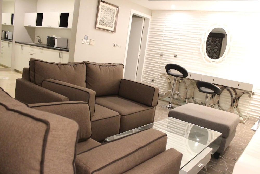ثلاثة وستون أجنحة فندقية(Sixty Three Hotel) 32/50