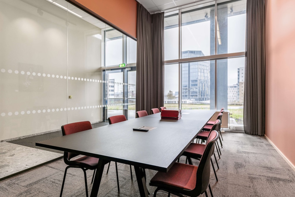 Radisson RED Oslo Okern 32/50