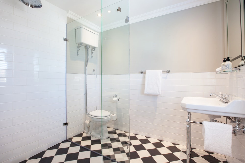 Bliss Boutique Hotel 47/50