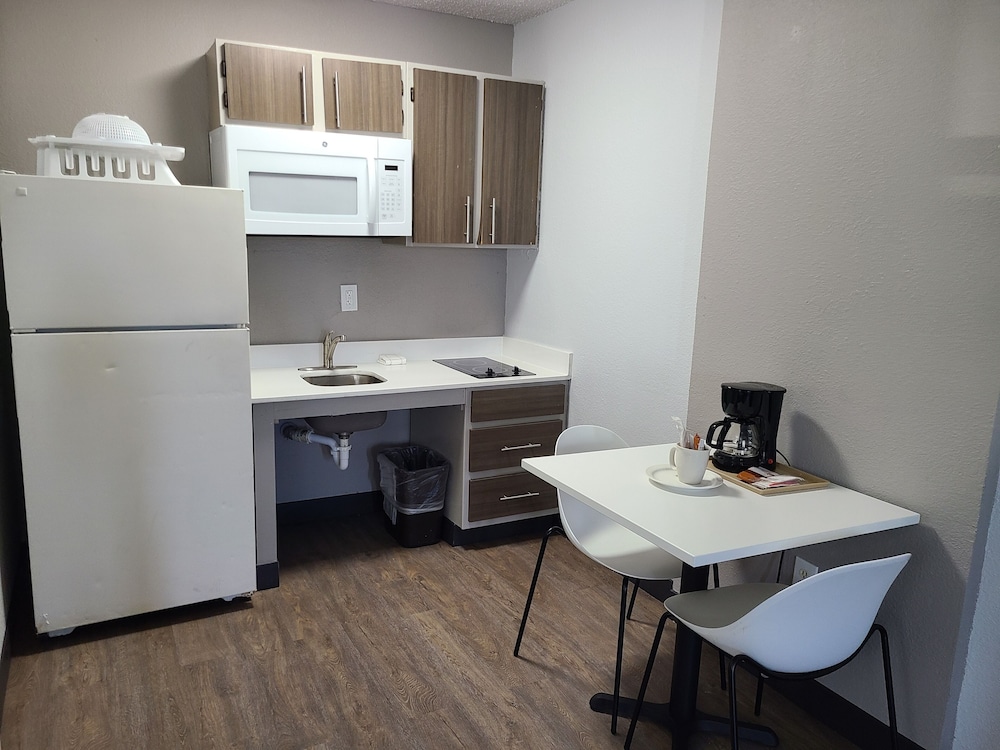 Studio6 Dallas, TX - North - Richardson 53/67