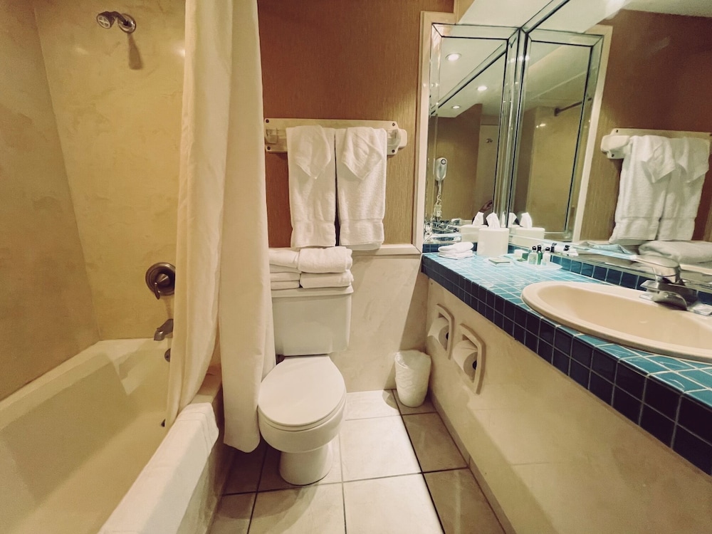 ISLA GRAND BEACH RESORT 46/50