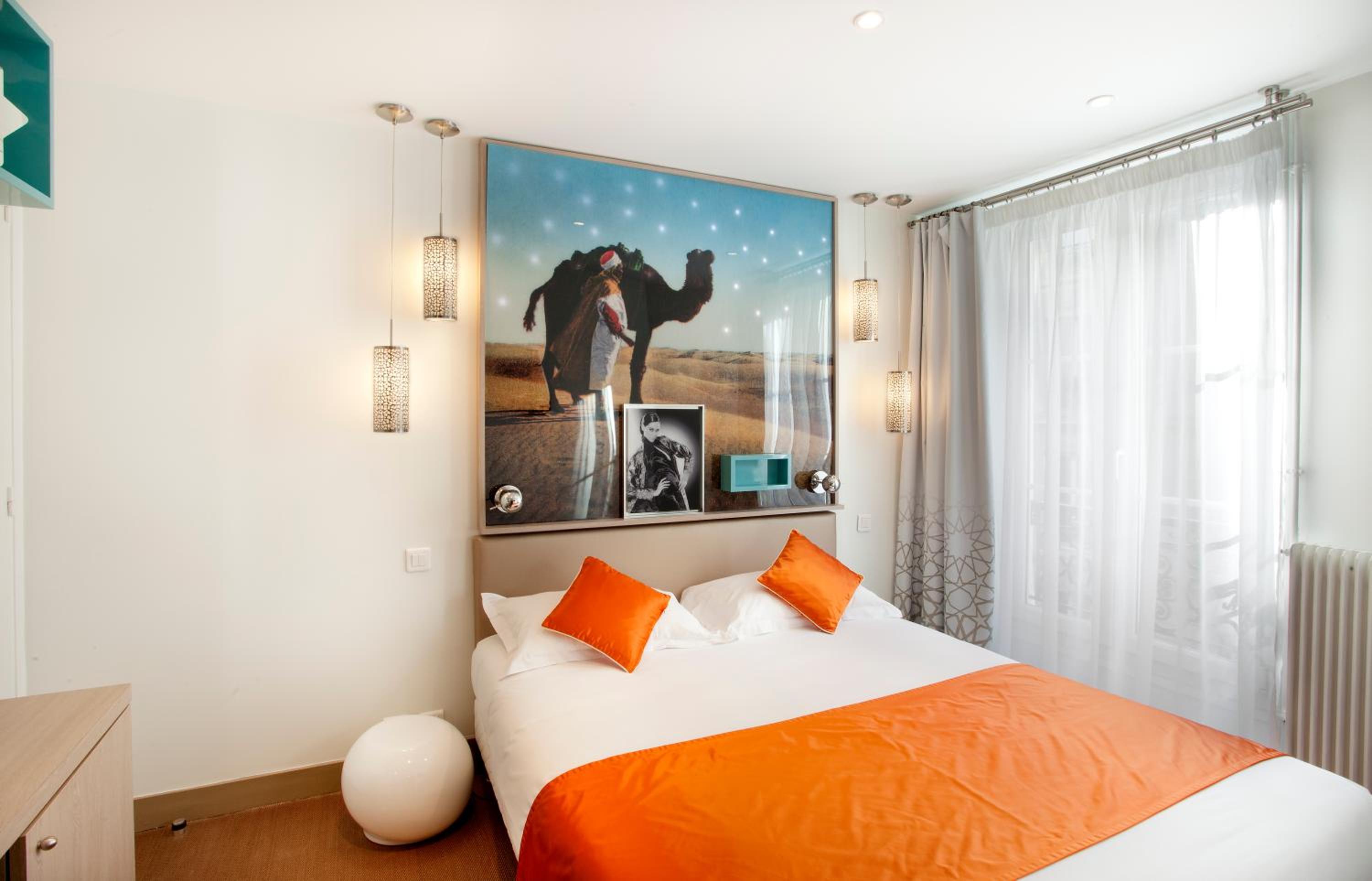 Room at Hotel Mayet, PARIS