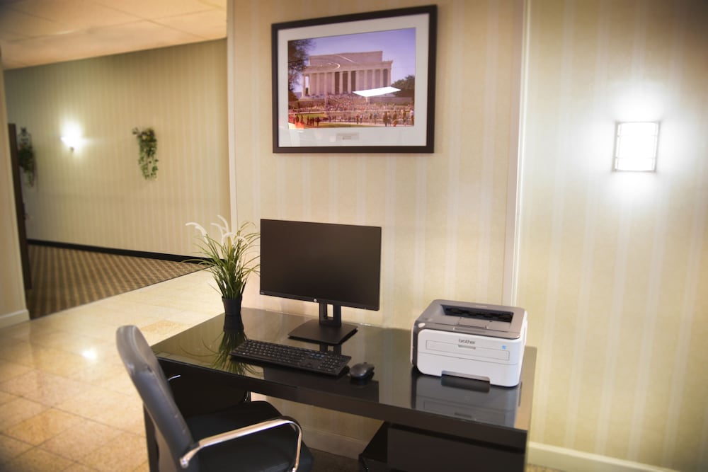 Ramada by Wyndham Triangle/Quantico 26/31