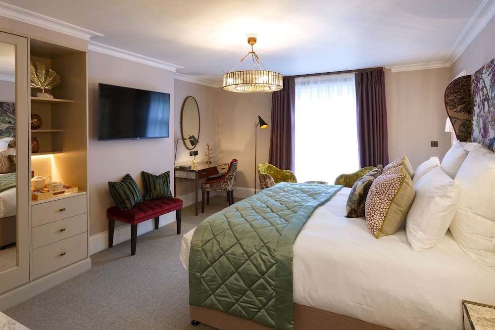 The Gonville Hotel 10/80