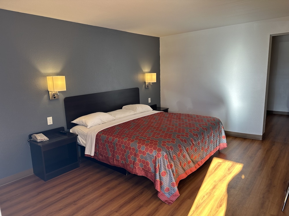 Motel6 Sullivan MO 10/22