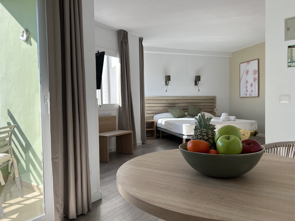 The Palm Star Ibiza - Adults Only 11/50
