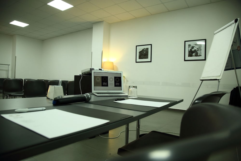 Stelle the Businest Hotel 36/47