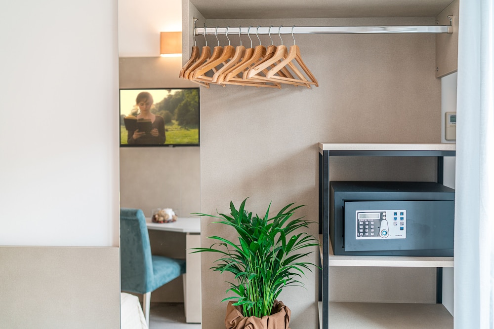 Hotel Pigalle 27/33