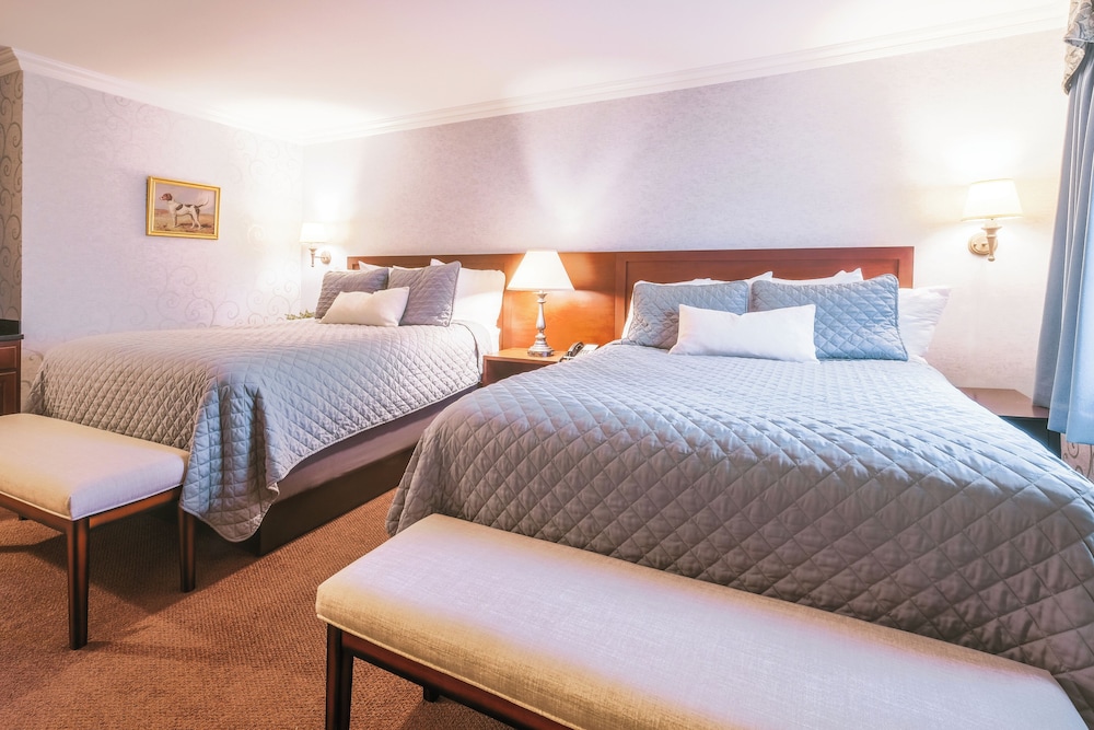 Lancashire, 2 Queen Beds