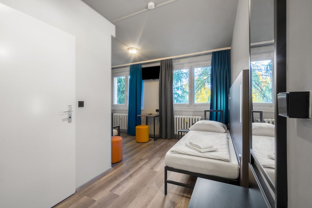 A&O Dresden Hauptbahnhof Hotel 24/72