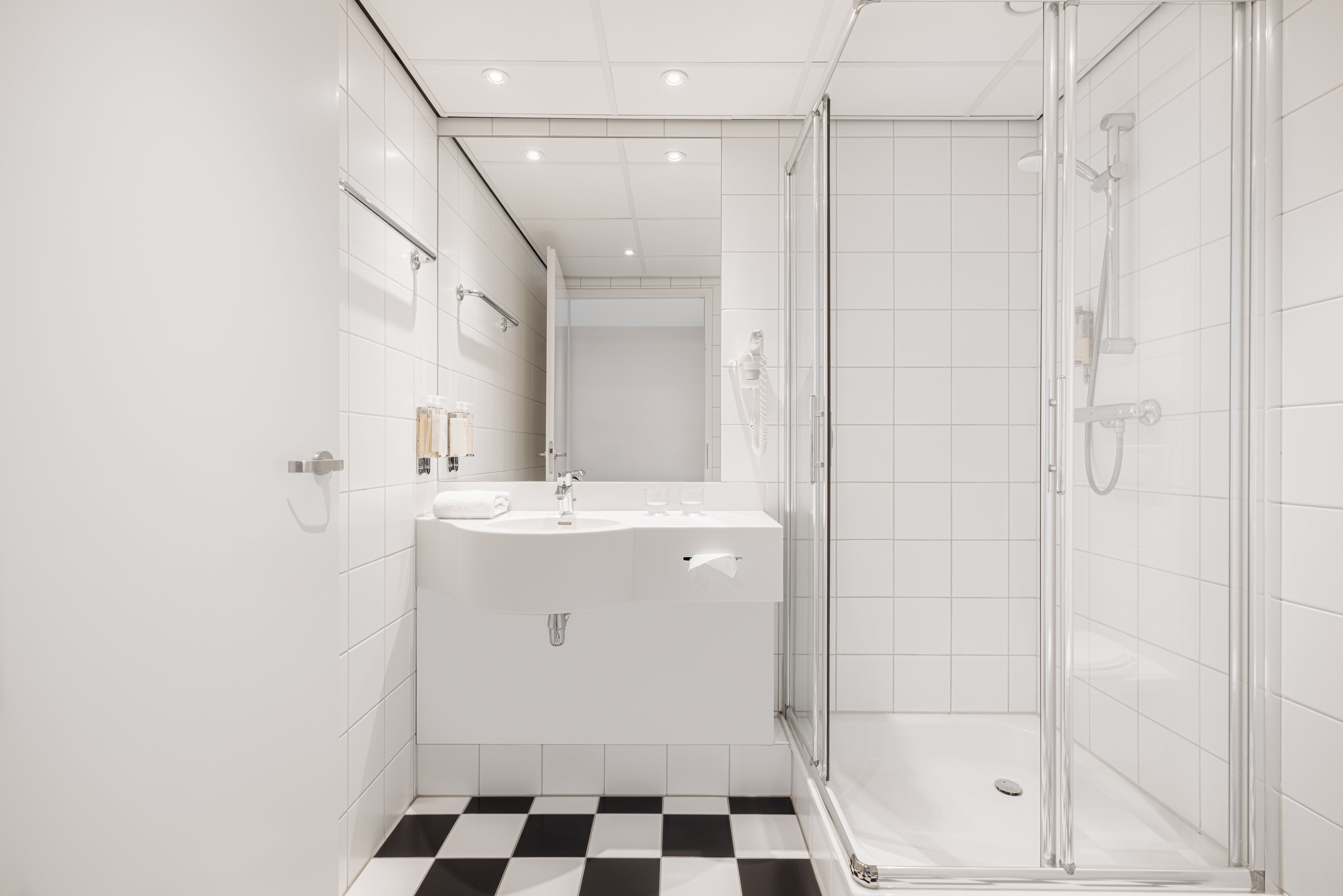 غرفة كومفورت بسرير كينج، Leonardo Hotel Hengelo City Center 2/3