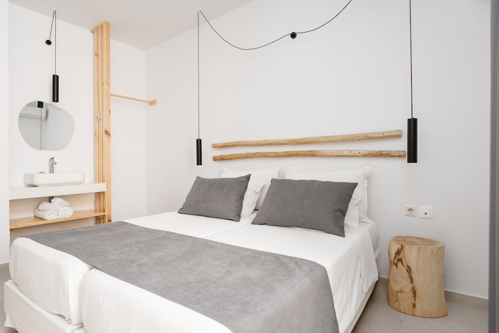 Petradi Beach Lounge Hotel 16/50