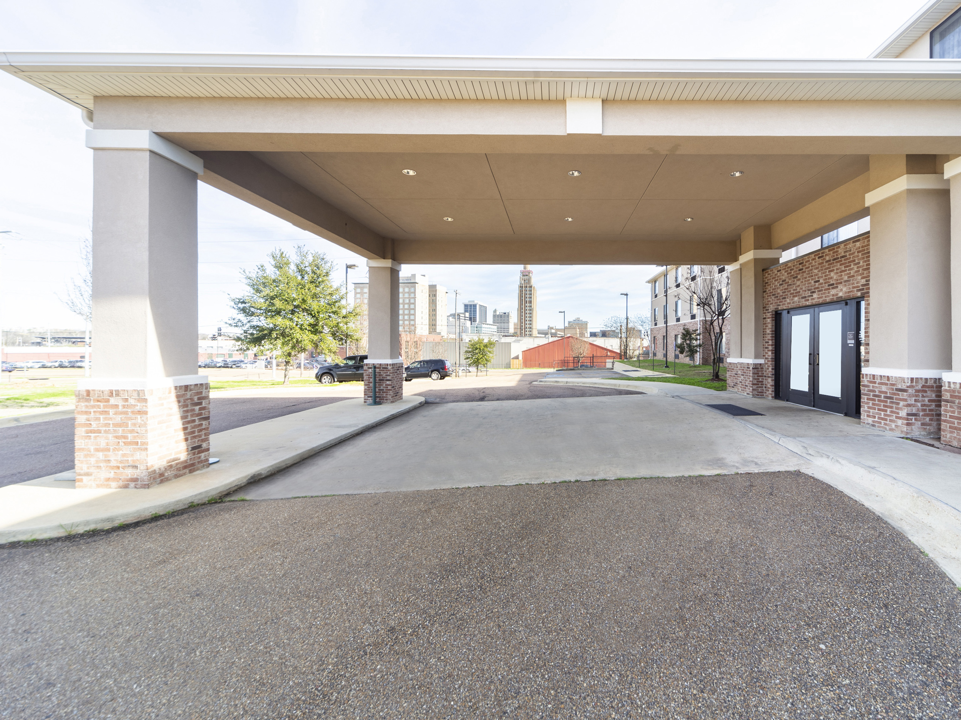 Ramada by Wyndham Jackson MS 17/26