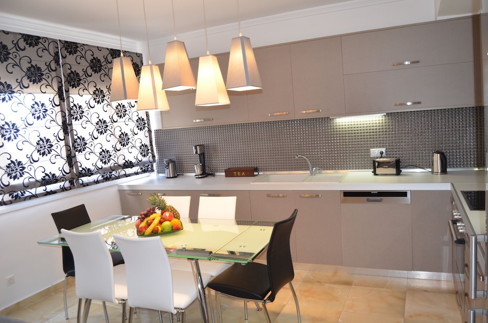 Achillion Luxury Corfu Villa 45/55